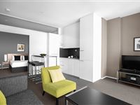 1 Bedroom Executive Apartment - Mantra 100 Exhibition Melbourne